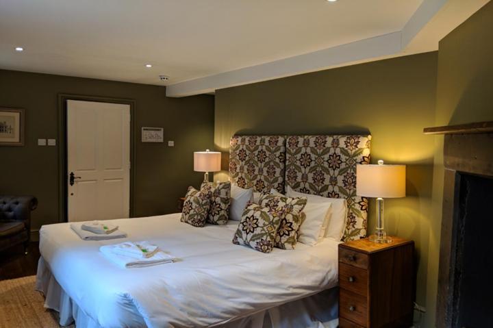 Готель Huntsham Court Екстер'єр фото