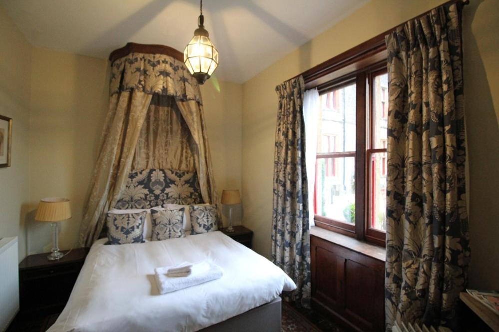 Готель Huntsham Court Екстер'єр фото